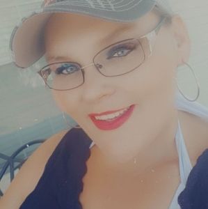 Meet your Posher, Angie